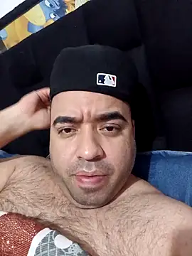 Snapshot of Alfonsovid chatting on 04-05-26, 01:47 Alfonsovid online show from 04-05-26, 01:47
