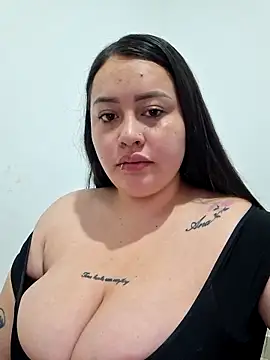 Stefiilove- online show from 04-08-26, 03:23