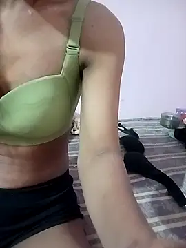 Snapshot of MANSI_HORNI86 chatting on 04-10-26, 02:22 MANSI HORNI86 online show from 04-10-26, 02:22