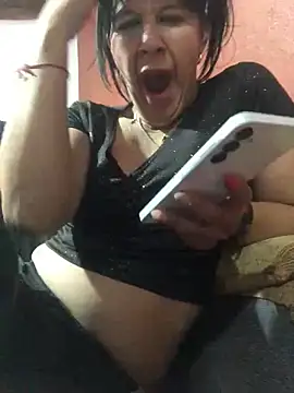 Laacoluu online show from 05-30-26, 03:14