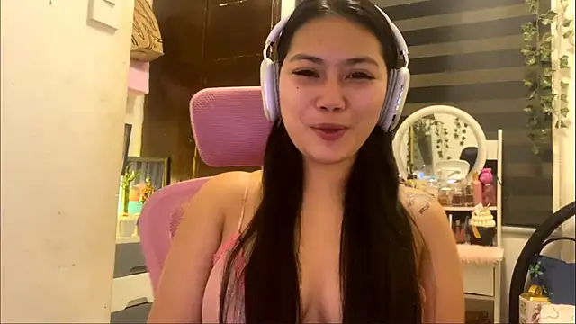 GlindaDejardin online show from 05-25-26, 10:16