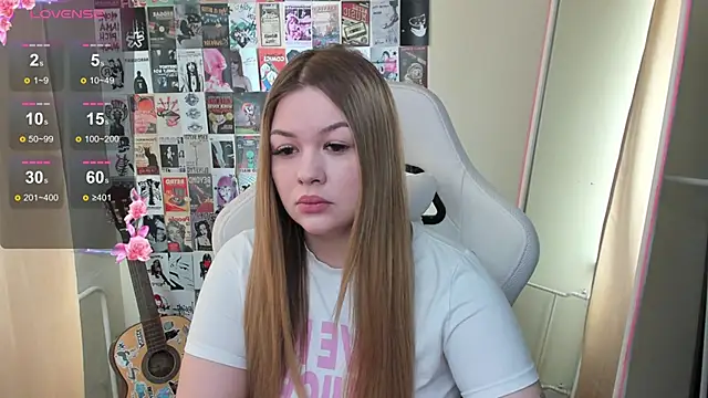 Snapshot of AmeliePeach chatting on 05-04-26, 06:20 AmeliePeach online show from 05-04-26, 06:20