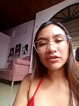 Leticia Hinkley  online show from 04-18-26, 07:58