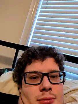 Snapshot of Johnnyboi chatting on 04-07-26, 01:33 Johnnyboi online show from 04-07-26, 01:33