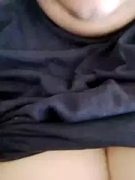 criscvwolff99 online show from 05-25-26, 04:13