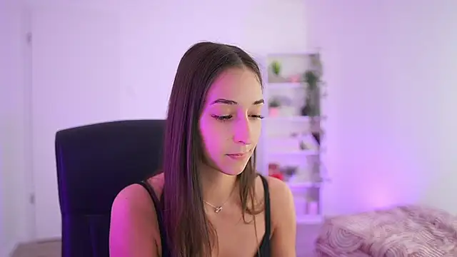 Crystalbrunette18 online show from 04-07-26, 05:46