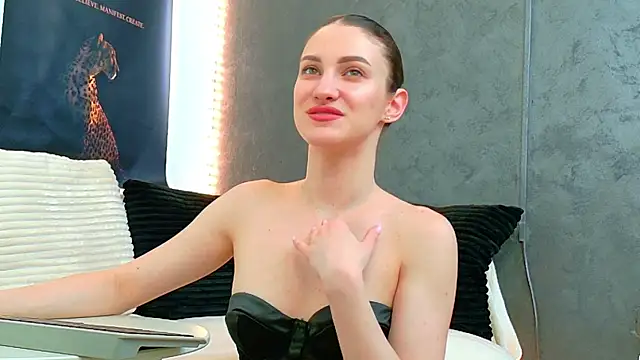 Snapshot of Amira_a chatting on 05-06-26, 04:30 Amira a online show from 05-06-26, 04:30