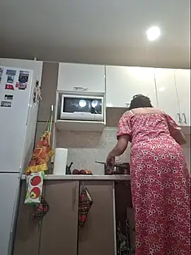 LaliaMia online show from 03-10-25, 10:37