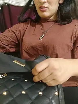 Snapshot of Monika_kumari6 chatting on 05-10-26, 04:45 Monika kumari6 online show from 05-10-26, 04:45