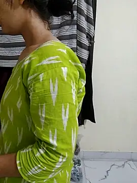 Snapshot of Monika_kumari6 chatting on 05-20-26, 05:30 Monika kumari6 online show from 05-20-26, 05:30