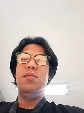 akiramoore online show from 05-26-26, 01:23