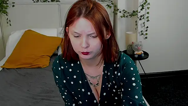 Charlotte Stee online show from 06-02-26, 02:02
