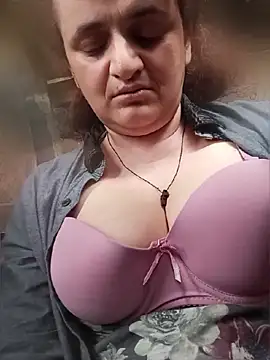 AnabelBexley online show from 04-12-26, 09:25