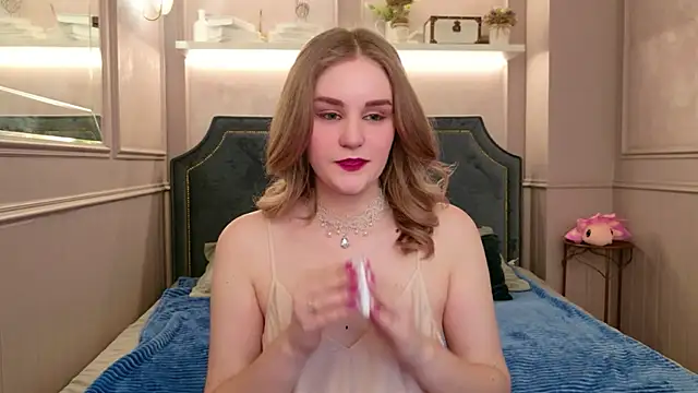 Molly Voses online show from 05-08-26, 08:58
