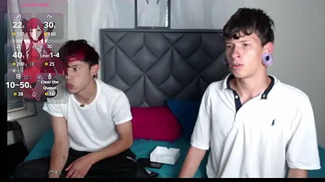 Demian y Salvatore online show from 04-09-26, 06:35