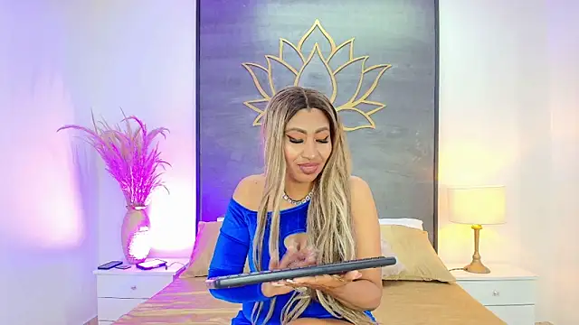 Kiara Parker  online show from 05-18-26, 08:03