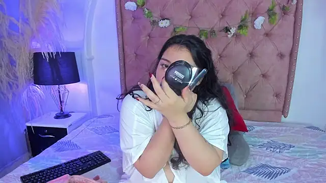 ROSELEI  online show from 05-27-26, 04:31
