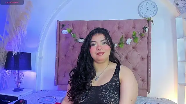 ROSELEI  online show from 05-30-26, 08:22