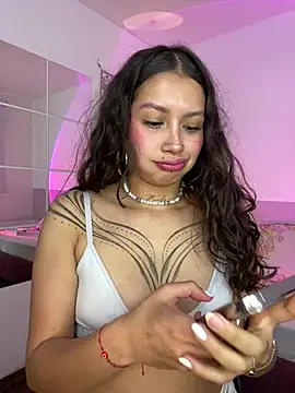 Dreanaa online show from 05-14-26, 08:26