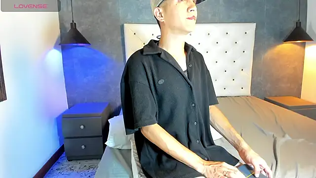 Jara Chick online show from 04-30-26, 08:15