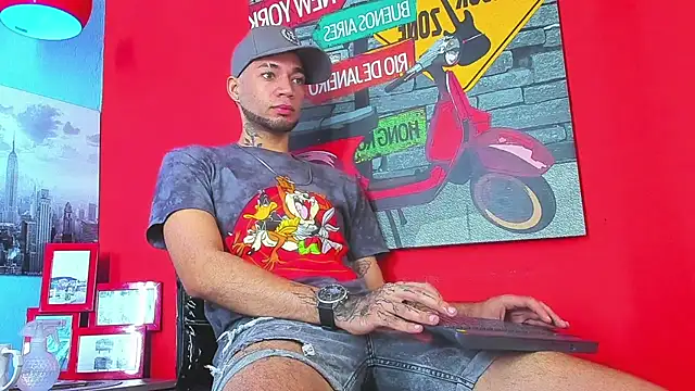 Daniel huge22 online show from 04-28-26, 02:00