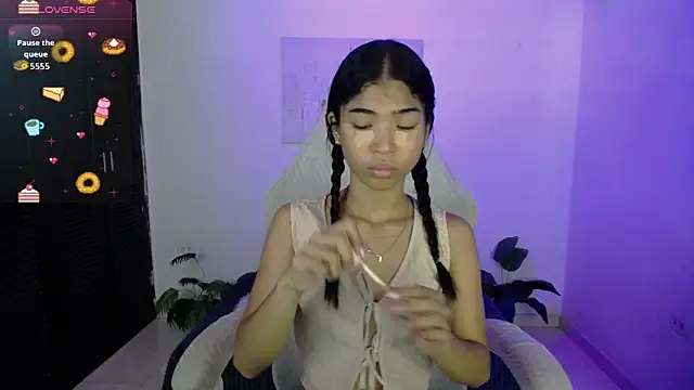 Jully dreams online show from 05-30-26, 04:26