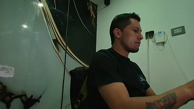 Snapshot of doko_Roxy chatting on 04-13-26, 10:15 doko Roxy online show from 04-13-26, 10:15