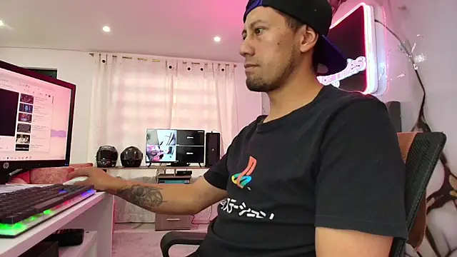 Snapshot of doko_Roxy chatting on 04-16-26, 05:14 doko Roxy online show from 04-16-26, 05:14