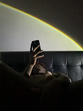 mikeydigs online show from 04-11-26, 10:08