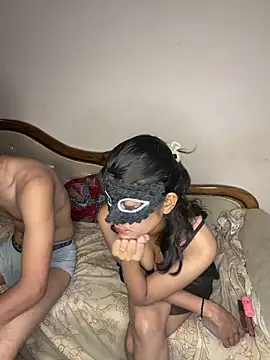 Love Birds00 online show from 04-10-26, 09:25