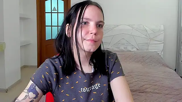 Snapshot of Kitty_Lilit_ chatting on 04-07-26, 02:28 Kitty Lilit online show from 04-07-26, 02:28