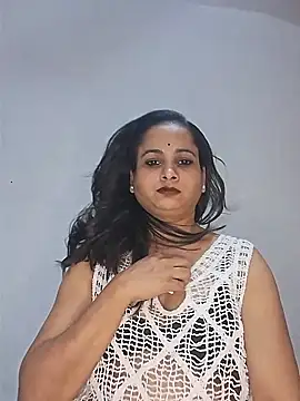 Snapshot of Bebo_QueeN chatting on 05-05-26, 11:51 Bebo QueeN online show from 05-05-26, 11:51