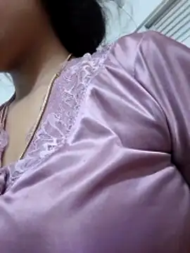 Snapshot of Sana-18 chatting on 04-07-26, 06:08 Sana-18 online show from 04-07-26, 06:08