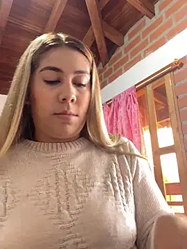  BellaSmith  online show from 06-04-26, 02:12
