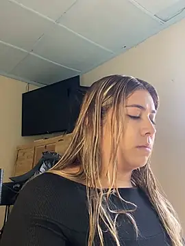  BellaSmith  online show from 06-24-26, 02:49