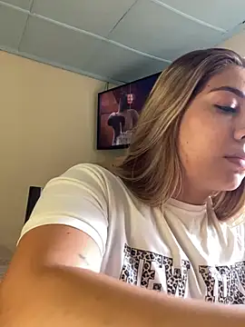  BellaSmith  online show from 06-26-26, 04:33