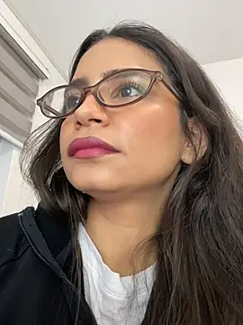 holaRosa online show from 07-19-26, 11:30