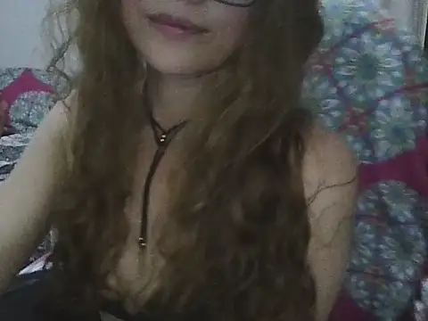 Snapshot of Lannah__ chatting on 04-28-26, 02:27 Lannah online show from 04-28-26, 02:27