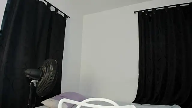 aisshalee online show from 05-21-26, 07:43