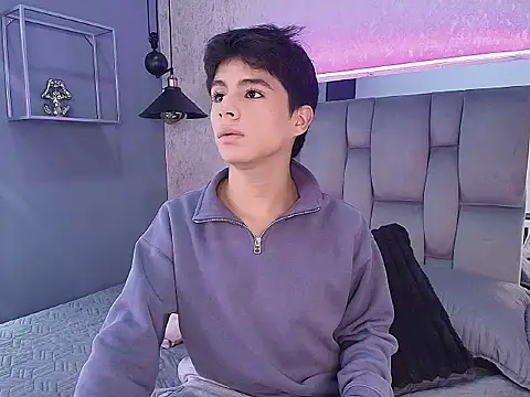 Snapshot of saintDangelo chatting on 05-25-26, 01:17 saintDangelo online show from 05-25-26, 01:17
