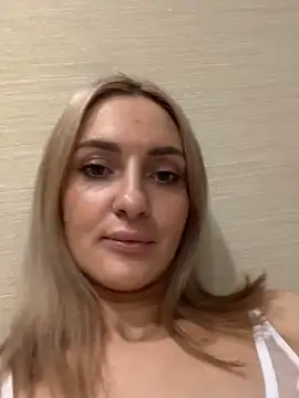 lovencat online show from 04-17-26, 08:45