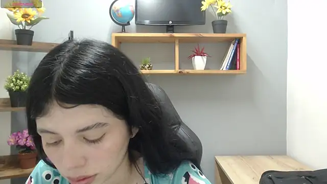 Sophie Copers online show from 06-14-26, 02:52