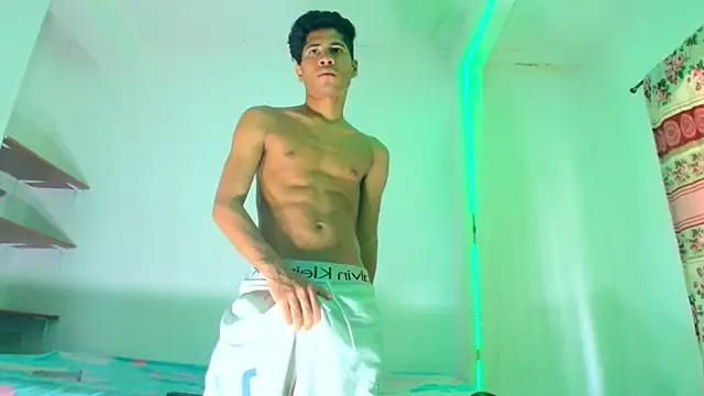 Snapshot of axelsexxy chatting on 04-10-26, 06:56 axelsexxy online show from 04-10-26, 06:56