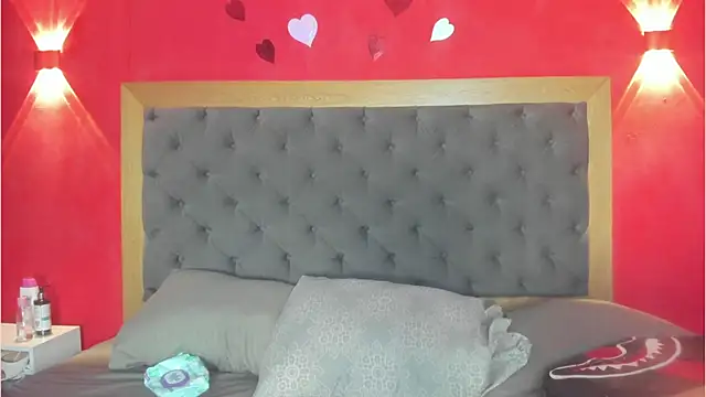 Snapshot of RosyRoos chatting on 05-28-26, 06:49 RosyRoos online show from 05-28-26, 06:49