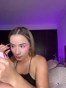 AmyRusso online show from 04-30-26, 10:36
