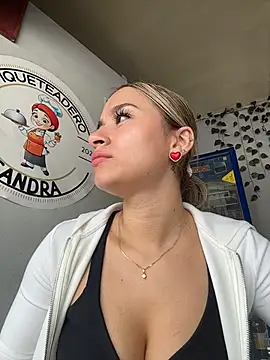 Snapshot of AmyRusso chatting on 07-15-26, 06:02 AmyRusso online show from 07-15-26, 06:02