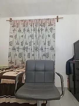 Snapshot of edulovee chatting on 07-20-26, 01:53 edulovee online show from 07-20-26, 01:53