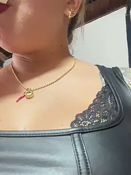 Snapshot of jade06_ chatting on 04-19-26, 05:23 jade06 online show from 04-19-26, 05:23