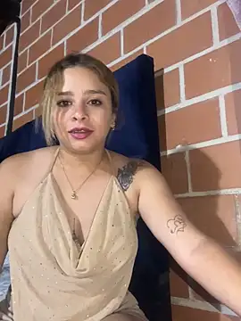 Snapshot of jade06_ chatting on 05-21-26, 06:15 jade06 online show from 05-21-26, 06:15