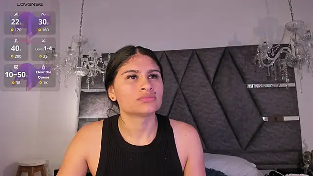 Snapshot of Cleopattra chatting on 04-30-26, 08:04 Cleopattra online show from 04-30-26, 08:04